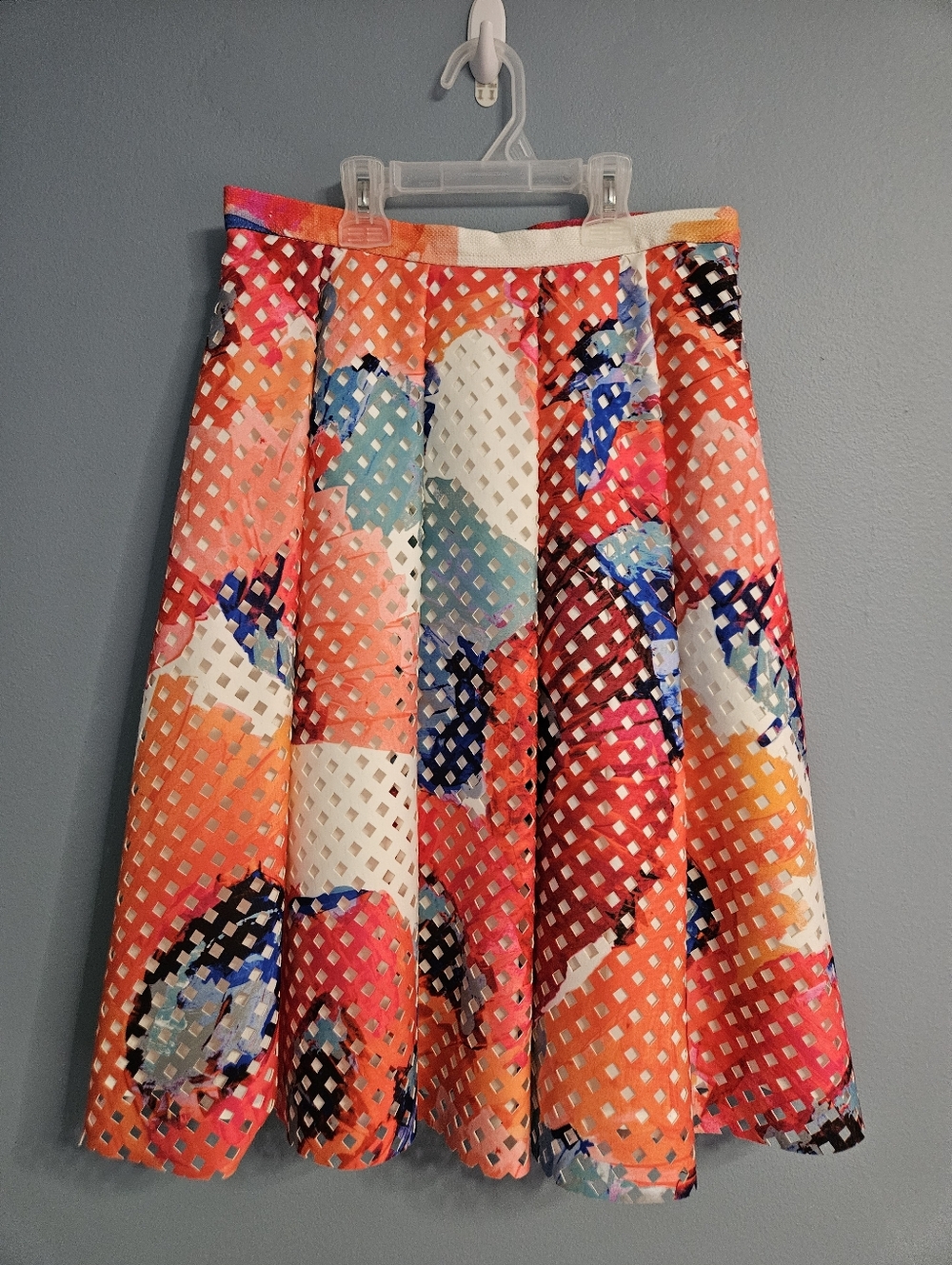Trina Turk Millan Poppy Print Perforated Scuba Skirt A-Line Floral Laser Cut 2